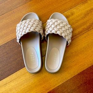 Shu Shop Shoes, Size 7 Slides